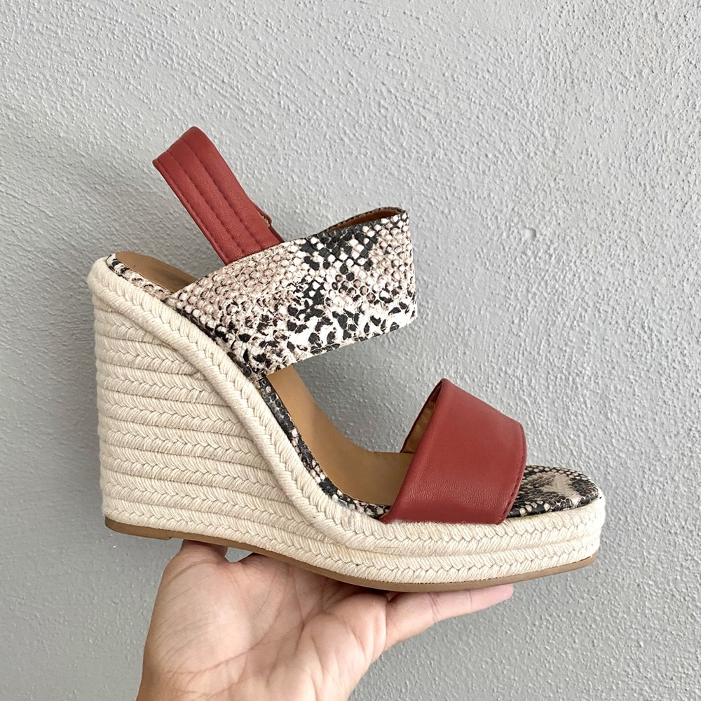 Qupid Espadrille Wedges Size 7 Snake Red Slingback Animal Print Cute Fun Sexy